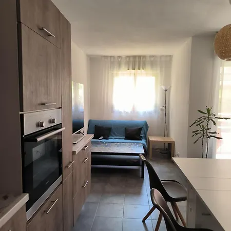 Apartment T2 Spacieux Avec Terrasse Et Clim Nice
